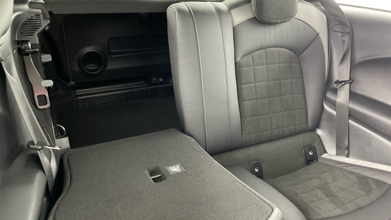 MINI Hatchback 1.5 Cooper Sport Premium Plus 3dr Auto Petrol Hatchback